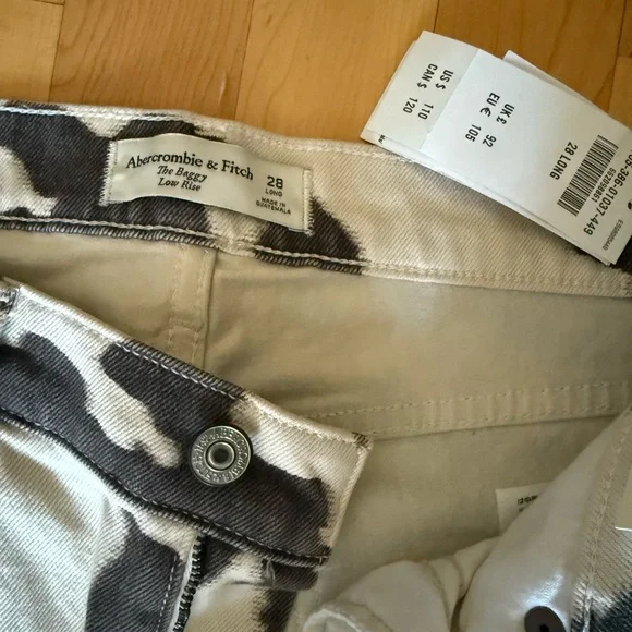 NWT- Abercrombie Black and White Cow Print Jeans - Picture 3 of 5